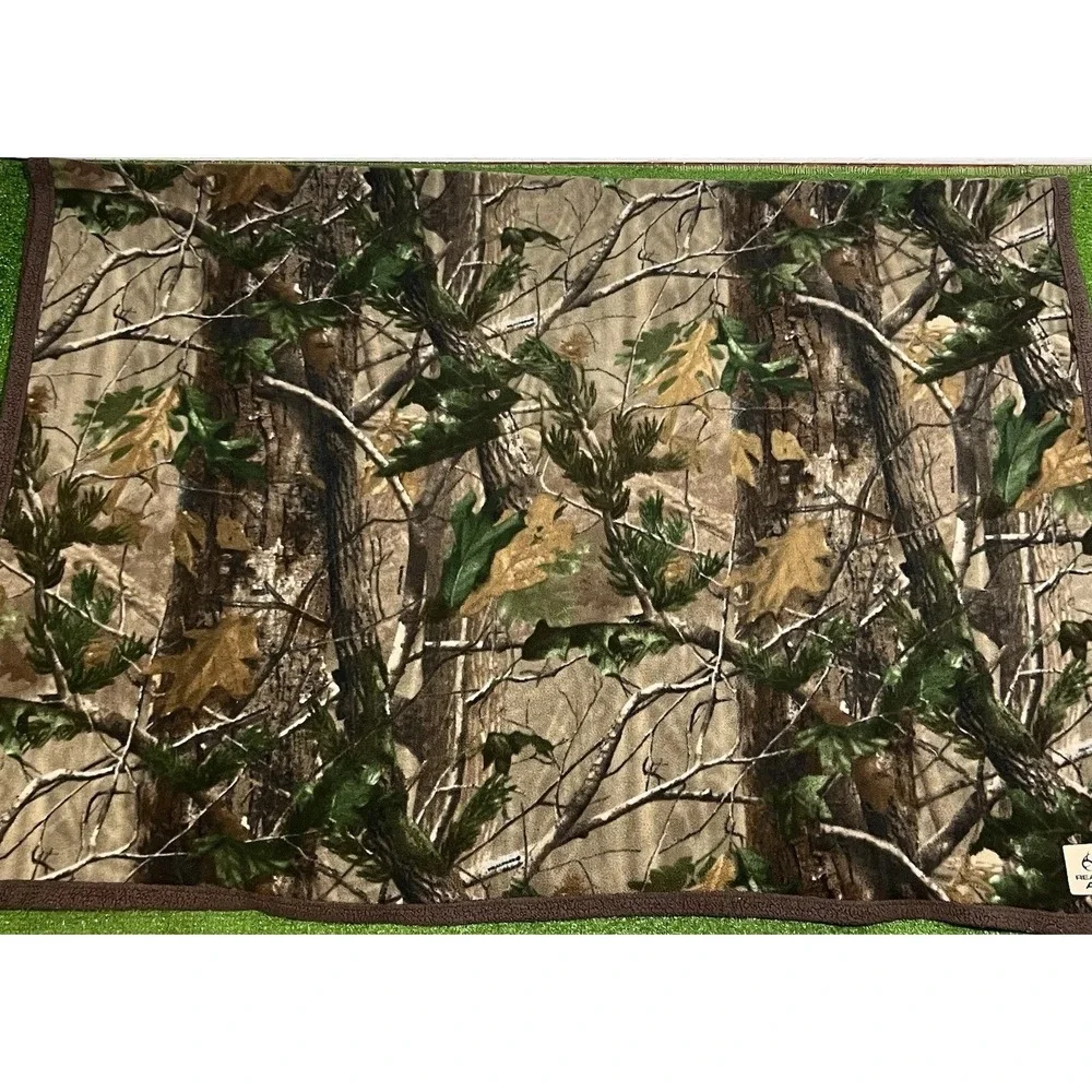Vintage Heavy‎ Camo Blanket 102